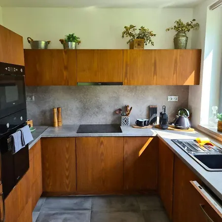Woodpark Valcianska Dolina אכסניה