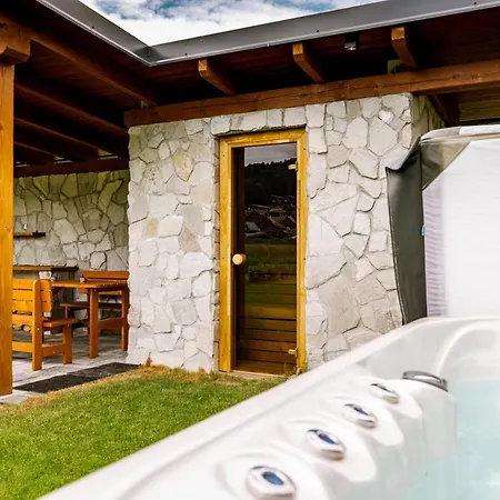 Woodpark Valcianska Dolina 山林小屋 *