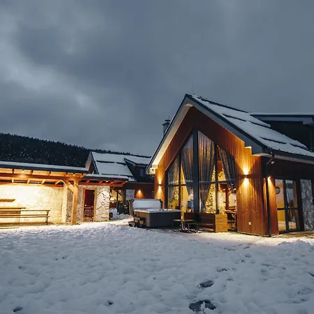 Woodpark Valcianska Dolina 山林小屋 *